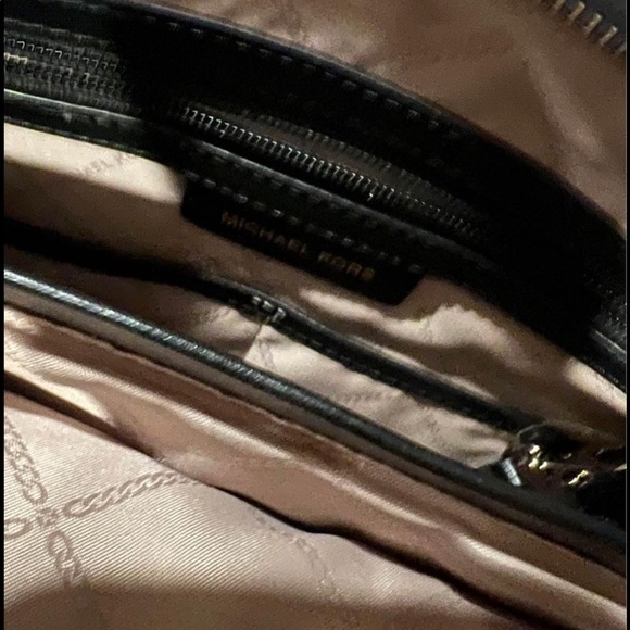 Micheal Kors light blue purse - Picture 6 of 6